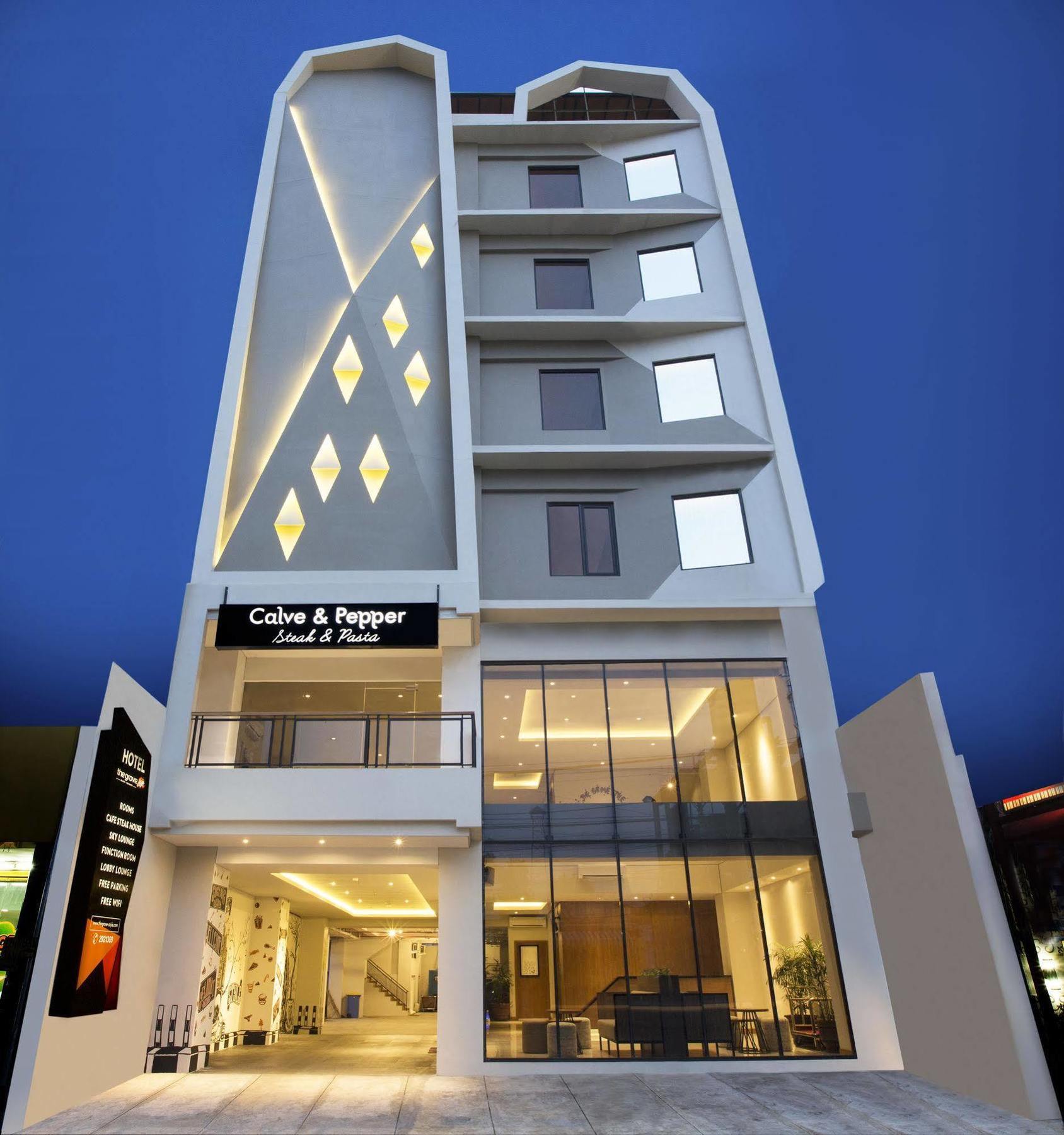 Yellow Star Gejayan Hotel Yogyakarta Exterior photo